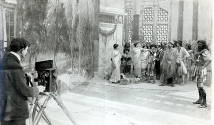 Schauspieler der Academie und Comedie Francaise beim Filmen von Retour d